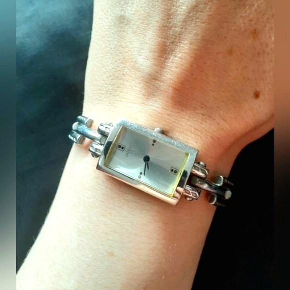 Guess stainless steel wrist watch - Picture 2 of 6